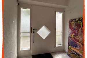 Haus mit EINBAUKÜCHE, Terrasse, BALKON und Garage in Werdau-Steinpleis zu vermieten! – Zwickau (Kreis) – Vorschaubild 2