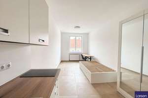 Helles 1-Zimmer-Apartment (komplett Möbliert mit Einbauküche) und 3 Bädern in 5er-WG – 93047 Innenstadt, Regensburg – Vorschaubild 2