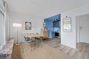 Alsternah wohnen: helles, möbliertes Apartment mit Südbalkon & Tiefgaragenstellplatz – Die vollständige Adresse der Immobilie erhältst du vom Anbieter., 20149 Harvestehude, Hamburg – Vorschaubild 1