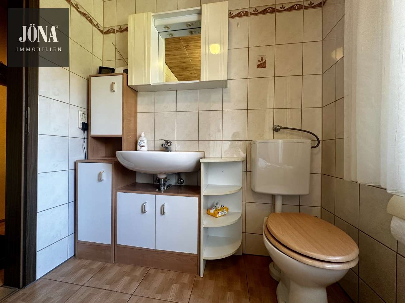 Immobilie in Kulmbach - Einfamilienhaus mit Charme und Entwicklungspotenzial in Katschenreuth - Bild 5