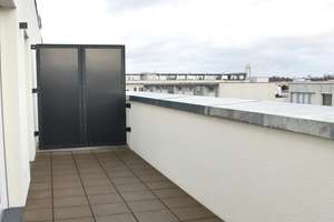 ***Charmantes Penthouse mit Aufzug, Terrasse, Keller, Tiefgarage... und ganz viel Natur vor der Tür* – Am Teufelsbruch 7, 13587 Hakenfelde, Berlin – Vorschaubild 12