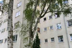 Kapitalanlage in Berlin-Mariendorf: Vermietete 3-Zimmer-Wohnung mit Balkon und Stellplatz