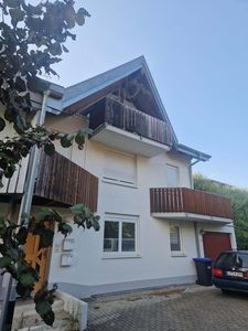 Dreifamilienhaus in attraktiver Südhanglage – ideal für Eigennutzer und Kapitalanleger