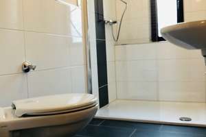 Attraktive, helle 2,5-Zi. KDB-Whg. + Blk., Grieperstraße, E-West!* – Grieperstraße 34, 45143 Altendorf, Essen – Vorschaubild 3