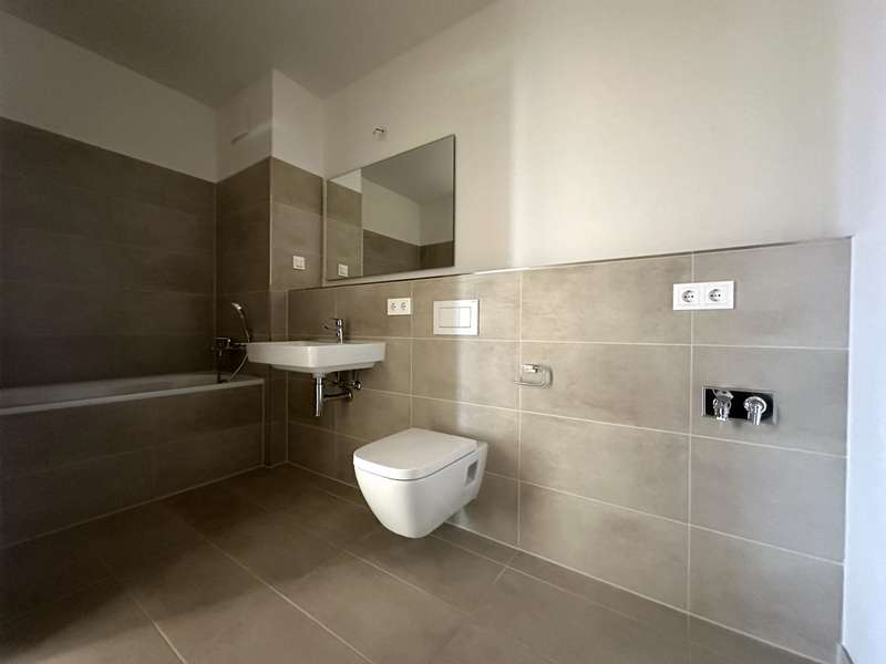 **Erstbezug** Helle 2-Raum-Wohnung mit Terrasse in Dresden-Friedrichstadt - Photo 3