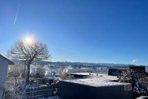 Bergpanorama über Lindenberg
3-Zimmer-Eigentumswohnung in kleiner Anlage