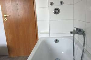 Schöne 2-Zimmer-Whg über 2 Etagen mit 2 Südbalkonen, neues Bad u. Gäste-W – Wüstenhöfer Straße 185, 45355 Borbeck-Mitte, Essen – Vorschaubild 3