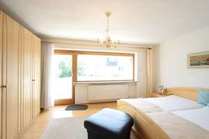 Sonniges Reihenhaus in absolut ruhiger Lage in Puchheim, 5 Zimmer+ Bad+ 2 WCs + Südbalkon+ Südgarten – 82178 Puchheim – Vorschaubild 15