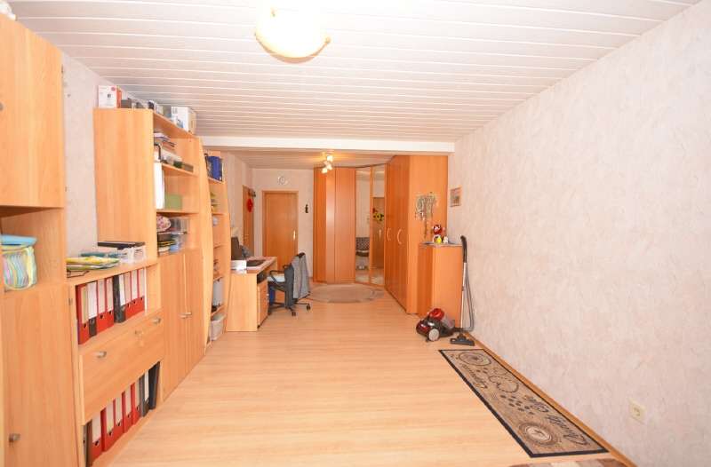 Immobilie in Hürth - Doppelhaushälfte mit viel Potenzial in Hürth-Berrenrath - Bild 10