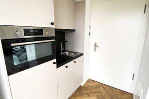Studio direkt in Adlershof- Marktplatz! - möbliert mit EBK und Balkon! – Florian-Geyer-Str 111, 12489 Adlershof, Berlin – Vorschaubild 4