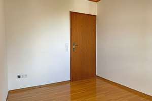 S-West: Dachgeschosswohnung mit großer Dachbühne & Doppelgarage (optional) – Die vollständige Adresse der Immobilie erhältst du vom Anbieter., 70178 Rotebühl, Stuttgart – Vorschaubild 11