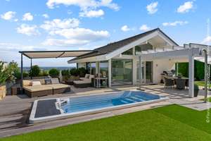 Lübbecke - Nettelstedt | Exquisite Luxusresidenz: Traumhafte Aussicht, Außenpool und erstklassige Au – Die vollständige Adresse der Immobilie erhältst du vom Anbieter., 32312 Lübbecke – Vorschaubild 3