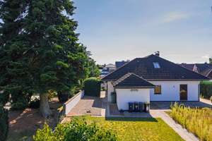 Ruhig gelegener Bungalow in Techau mit zusätzlicher ausgebauter Dachnutzfläche und Garage – Die vollständige Adresse der Immobilie erhältst du vom Anbieter., 23689 Ratekau – Vorschaubild 3