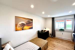 Helles, möbliertes WG-Zimmer in Toplage am Ostpark (Berg am Laim) – Bunsenstraße 22, 81735 Neuperlach, München – Vorschaubild 2