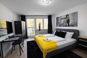 Luxuriöses 1-Zimmer Apartment voll möbliert inkl. Internet !!! Real Estate Hofmann !!! – Müllerstraße 2, 86153 Bleich und Pfärrle, Augsburg – Vorschaubild 1