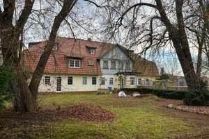 Mehrfamilienhaus 9 Wohnungen + Dachgeschossausbaureservefür 2-3 weitere Wohnungen – Die vollständige Adresse der Immobilie erhältst du vom Anbieter., 38524 Sassenburg – Vorschaubild 1