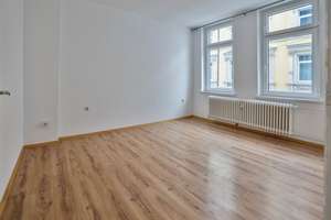 Helle 2 Zimmer Wohnung mit Küche Kistner str. 26 Bremerhaven 1. OG Links