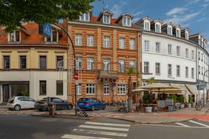 Altbaujuwel in Neuenheim – Stilvolles 4-Familienhaus aus der Gründerzeit – Die vollständige Adresse der Immobilie erhältst du vom Anbieter., 69120 Neuenheim, Heidelberg – Vorschaubild 2