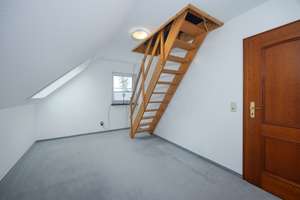 Ein Zuhause mit Substanz, Raum und Charakter – ideal für Familien – Die vollständige Adresse der Immobilie erhältst du vom Anbieter., 42899 Garschagen, Remscheid – Vorschaubild 10