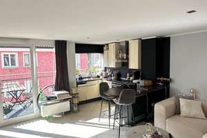 Helle 2-Zimmer Dachgeschosswohnung mit großem Balkon in München Maxvorstadt – Erzgießereistraße 34, 80335 St. Benno, München – Vorschaubild 1