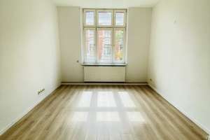 Familienfreundliche 5-Zimmer-Wohnung mit Einbauküche und Balkon – 39124 Neue Neustadt, Magdeburg – Vorschaubild 5