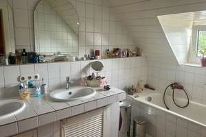 Große 5 Zimmer Wohnung über 2 Etagen in Wiesbaden-Bierstadt – Die vollständige Adresse der Immobilie erhältst du vom Anbieter., 65191 Bierstadt, Wiesbaden – Vorschaubild 5