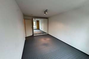 Großzügige 4,5 Zimmer-Wohnung mit Balkon in Herzen von Degerloch zum reinen Objektpreis (Erbpacht) – Die vollständige Adresse der Immobilie erhältst du vom Anbieter., 70597 Degerloch (Ortsteil), Stuttgart – Vorschaubild 9