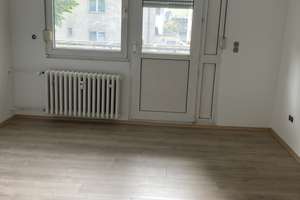 2 1/2 Zimmer Wohnungen mit Balkon im EG in Gelsenkirchen-Bulmke-Hüllen – Gotenstr. 4, 45888 Bulmke-Hüllen, Gelsenkirchen – Vorschaubild 3