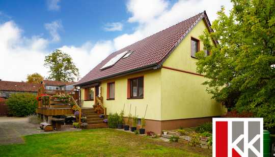 Bild von Viel Raum zum Leben – Einfamilienhaus mit Pool, Doppelgarage und großem Garten in Vorsfelde