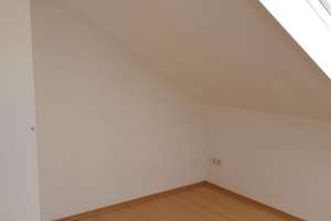 Wohnen und Gewerbe vereint – gepflegtes Mehrfamilienhaus mit 5 Einheiten und großer Halle – Die vollständige Adresse der Immobilie erhältst du vom Anbieter., 44227 Persebeck-Kruckel-Schnee, Dortmund – Vorschaubild 23