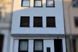 PROVISIONSFREIES MFH in Köln-Mülheim | 4 WE | teilmodernisiert | Ausbaupotenzial | Sofort entmietbar – Die vollständige Adresse der Immobilie erhältst du vom Anbieter., 51063 Mülheim (Ortsteil), Köln – Vorschaubild 2