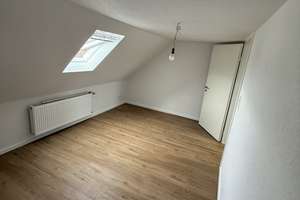 Reihenhaus mit 4 Zimmern in Hannover-Bothfeld – Memeler Straße 20, 30657 Bothfeld, Hannover – Vorschaubild 9
