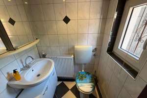 Gepflegtes Reihenmittelhaus mit einem vielseitig angelegten Garten in beliebter Wohnlage! – Die vollständige Adresse der Immobilie erhältst du vom Anbieter., 45327 Katernberg, Essen – Vorschaubild 5