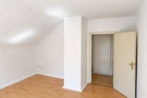 Charmante 2-Zimmer-Wohnung mit Balkon und ca. 40 m² Werkraum in Rüngsdorf! Leerstand! – Konstantinstraße 155, 53179 Rüngsdorf, Bonn – Vorschaubild 3