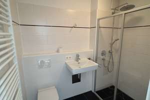 Penthouse-Flair in Obersendling: 3-Zimmer-Dachterassenwohnung & TG-Stellplatz – Die vollständige Adresse der Immobilie erhältst du vom Anbieter., 81379 Obersendling, München – Vorschaubild 4