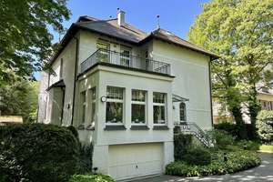 Zeitlose Eleganz – Denkmalgeschützte Villa mit historischem Charme! – Die vollständige Adresse der Immobilie erhältst du vom Anbieter., 45886 Ückendorf, Gelsenkirchen – Vorschaubild 4