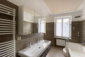 Klassische 4,5-Zimmer-Altbauwohnung mit Balkon – München, Nähe Goetheplatz (U3/U6) – Die vollständige Adresse der Immobilie erhältst du vom Anbieter., 80337 Sankt Paul, München – Vorschaubild 4