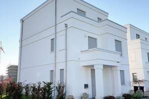 Exklusive Villa in weiß - Design trifft Luxus