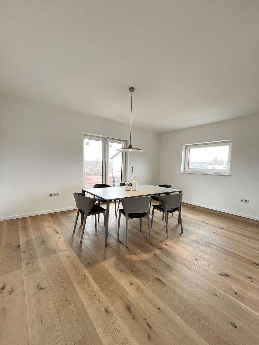 Immobilie in Schelklingen - Traumhafte Aussicht trifft Sanierungsobjekt–EFH mit Einliegerwhg - Bild 4