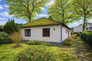 Familiengerechter Bungalow in Volksdorf auf großzügigem Grundstück – Die vollständige Adresse der Immobilie erhältst du vom Anbieter., 22359 Volksdorf, Hamburg – Vorschaubild 3