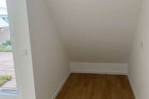 Sofortbezug: Große Dachgeschosswohnung mit sonnigem Süd-West-Balkon und Terrasse - provisionsfrei – Straße 9, Hausnummer 34, 12309 Lichtenrade, Berlin – Vorschaubild 6