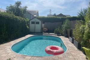 "Ein Schatz" Liebhaberwohnung mit Gründerzeit-Charme, Kaminofen, Pool und parkähnlichem Garten – 52372 Kreuzau – Vorschaubild 1