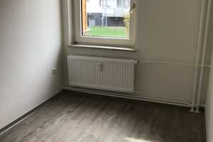 Schöner Wohnen: günstig geschnittene 2-Zimmer-Wohnung – Sandkrugskoppel 105, 23564 Lübeck – Vorschaubild 1