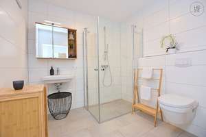 Wunderschöne,modern möblierte Wohnung mit Innenhof zum Mitnutzen in Stuttgart Ost (Berg) – Die vollständige Adresse der Immobilie erhältst du vom Anbieter., 70190 Berg, Stuttgart – Vorschaubild 4