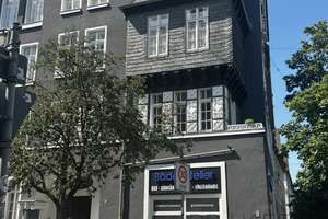 LINDEN: UMFASSEND SANIERTE 5-ZI-ALTBAU-WHG MIT STUCK, 2 BALKONEN, EBK & GEMEINSCHAFTSGARTEN – Die vollständige Adresse der Immobilie erhältst du vom Anbieter., 30449 Linden-Süd, Hannover – Vorschaubild 9
