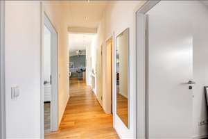 Möbliert: Helle Wohnung mit einladender Dachterrasse – Die vollständige Adresse der Immobilie erhältst du vom Anbieter., 81673 Josephsburg, München – Vorschaubild 16