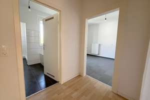 Gemütliche 2-Zimmer-Wohnung mit Balkon und blick ins Grün – Uhlandstr. 163, 44147 Nordmarkt, Dortmund – Vorschaubild 4