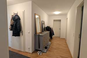 Wohnen mit Charakter: Großzügige 3-Zimmer-Wohnung in der Augsburger Innenstadt – Die vollständige Adresse der Immobilie erhältst du vom Anbieter., 86152 Innenstadt. St. Ulrich-Dom, Augsburg – Vorschaubild 2