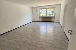 Großzügige 3 Zi.-Whg., Wohnküche, 2 Bäder, mit guten Anbindungsmöglichkeiten – Hasengartenstraße 15, 65189 Südost, Wiesbaden – Vorschaubild 5