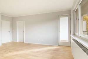 Modernisierte 2-Zimmer-Wohnung mit BALKON und EBK in Berlin-Lichterfelde – Grabenstraße 2a, 12209 Lichterfelde, Berlin – Vorschaubild 3